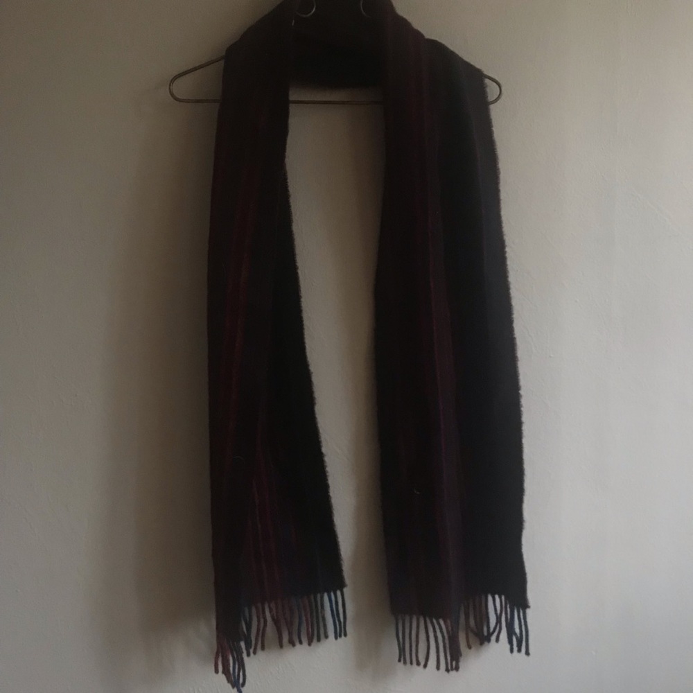 Wool Scarf - Picture 2 of 3